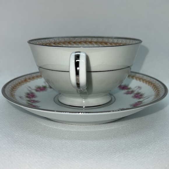 RC TEACUP & SAUCER VINTAGE 1960s PATTERN NORITAKE 564 VICTORIAN ROSES LAUREL - Picture 6 of 17